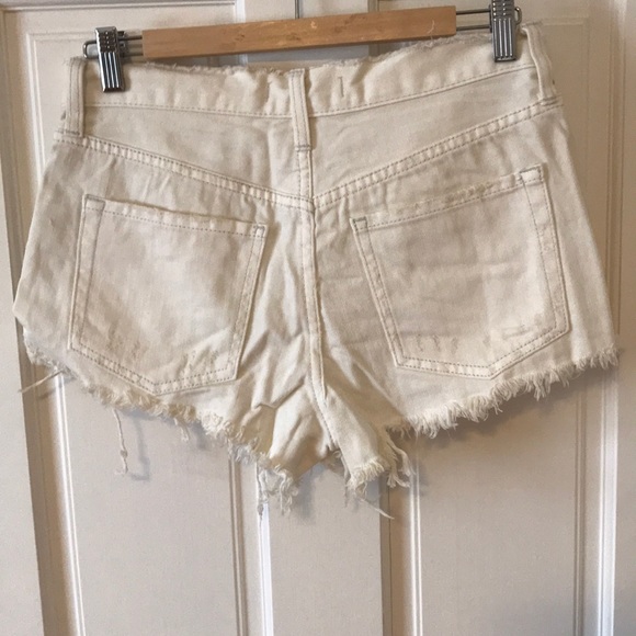 NWT: FP White Denim Shorts in Worn White - Picture 6 of 7
